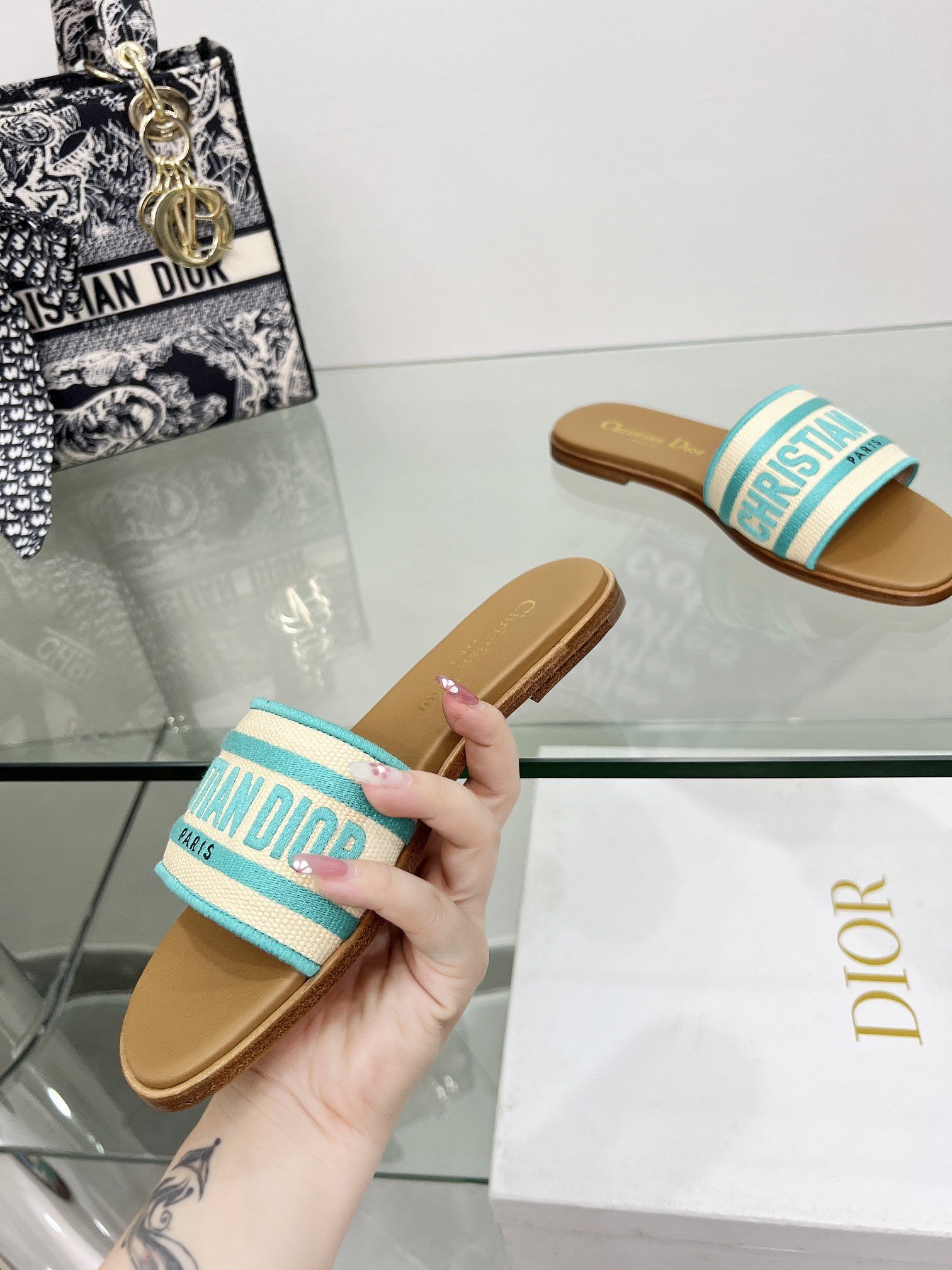 Dior Dioriviera Dway Slides in Raffia and Green Embroidered Cotton