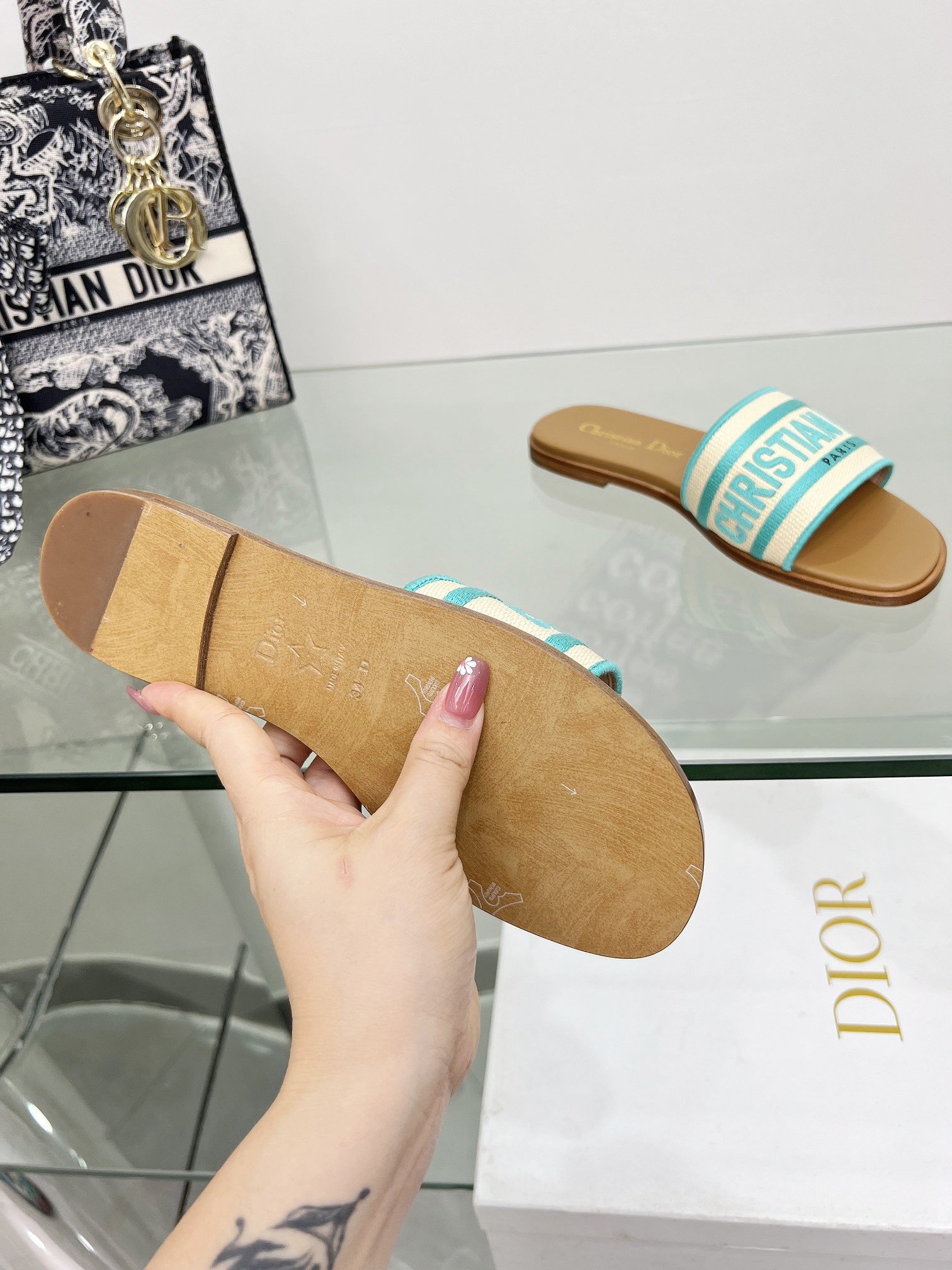 Dior Dioriviera Dway Slides in Raffia and Green Embroidered Cotton