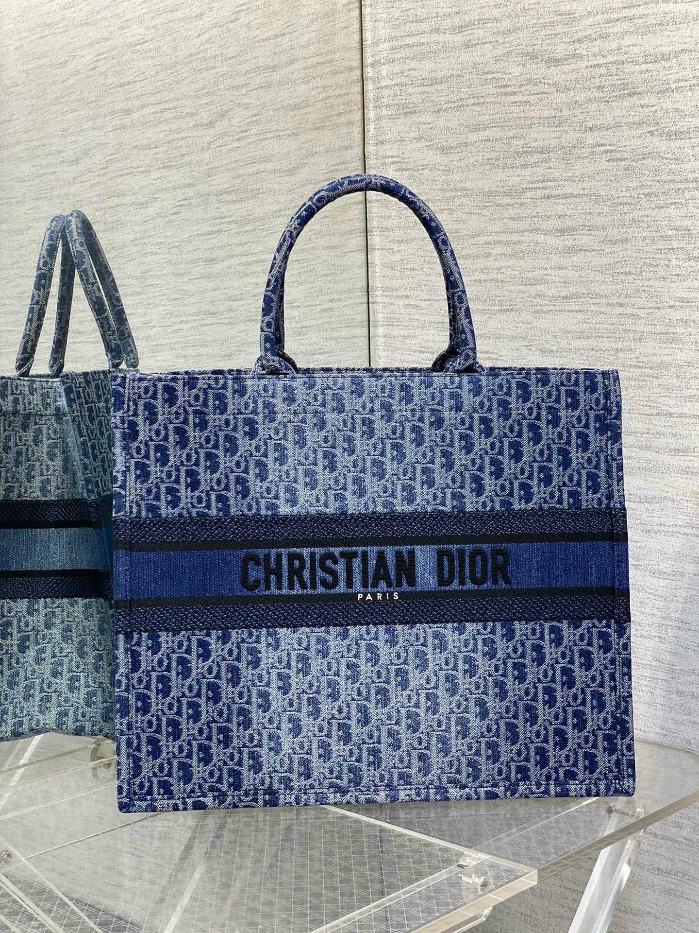 Dior Medium Book Tote Bag in Blue Denim Oblique Jacquard