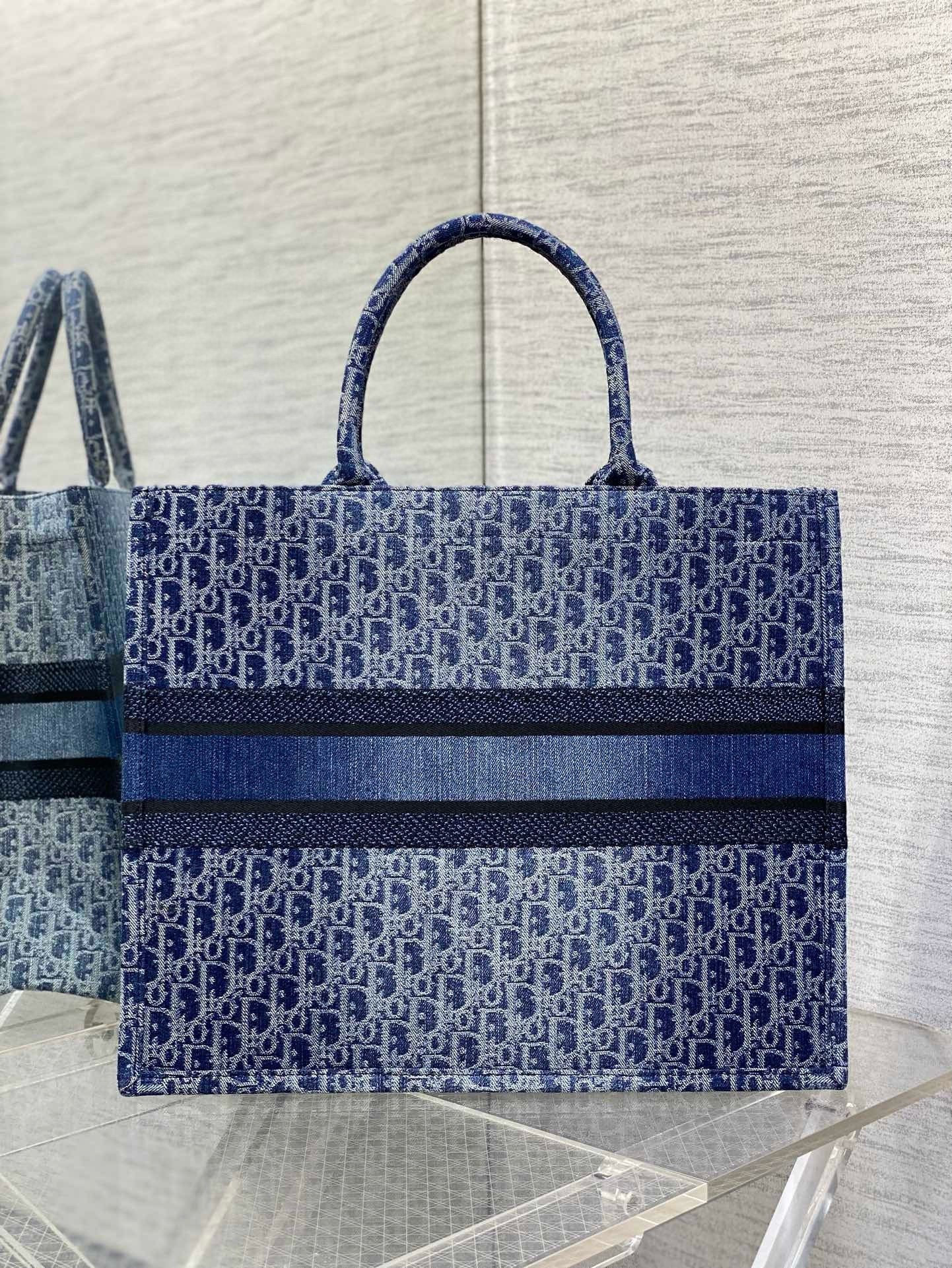 Dior Medium Book Tote Bag in Blue Denim Oblique Jacquard