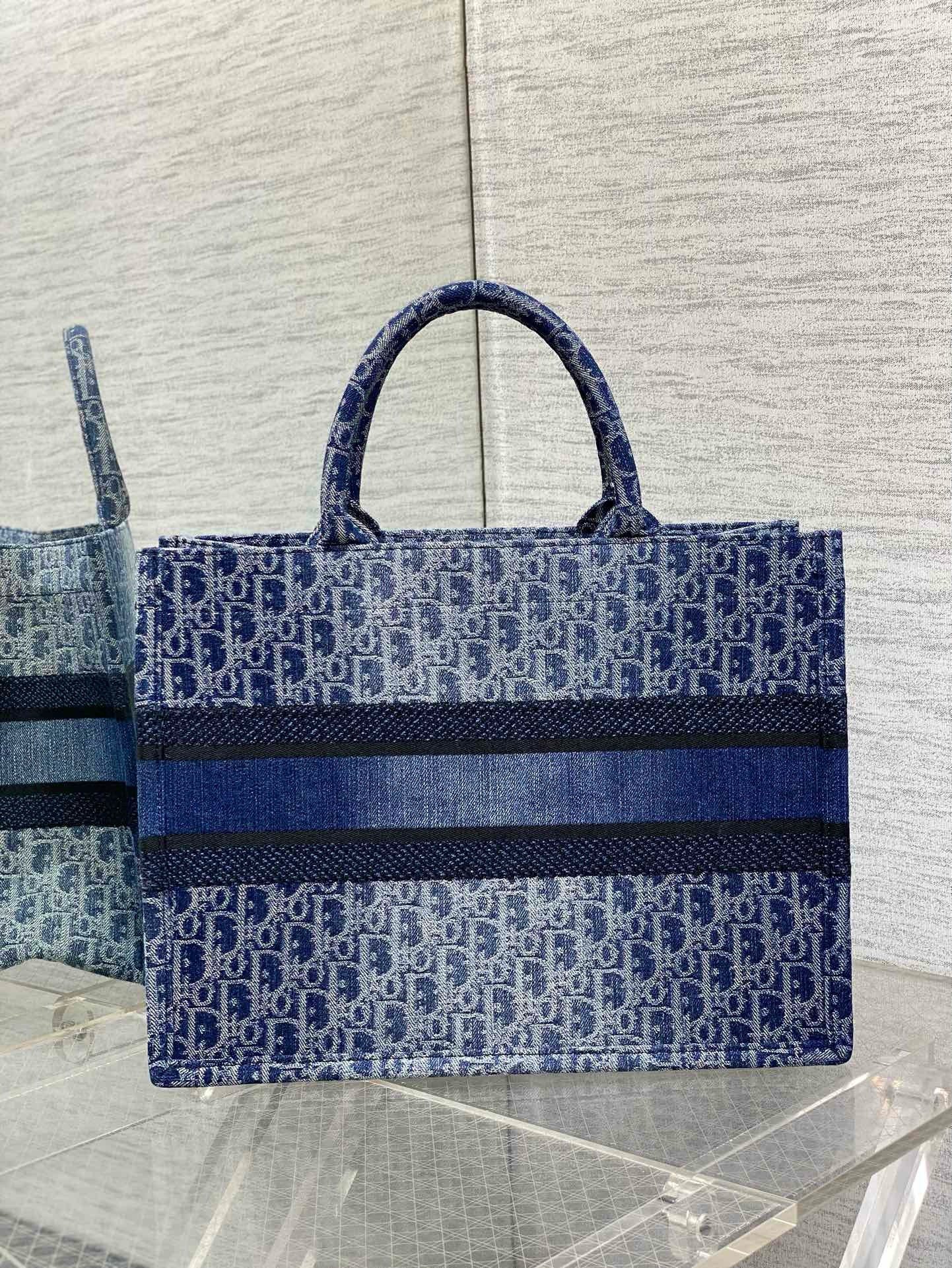 Dior Large Book Tote Bag in Blue Denim Oblique Jacquard