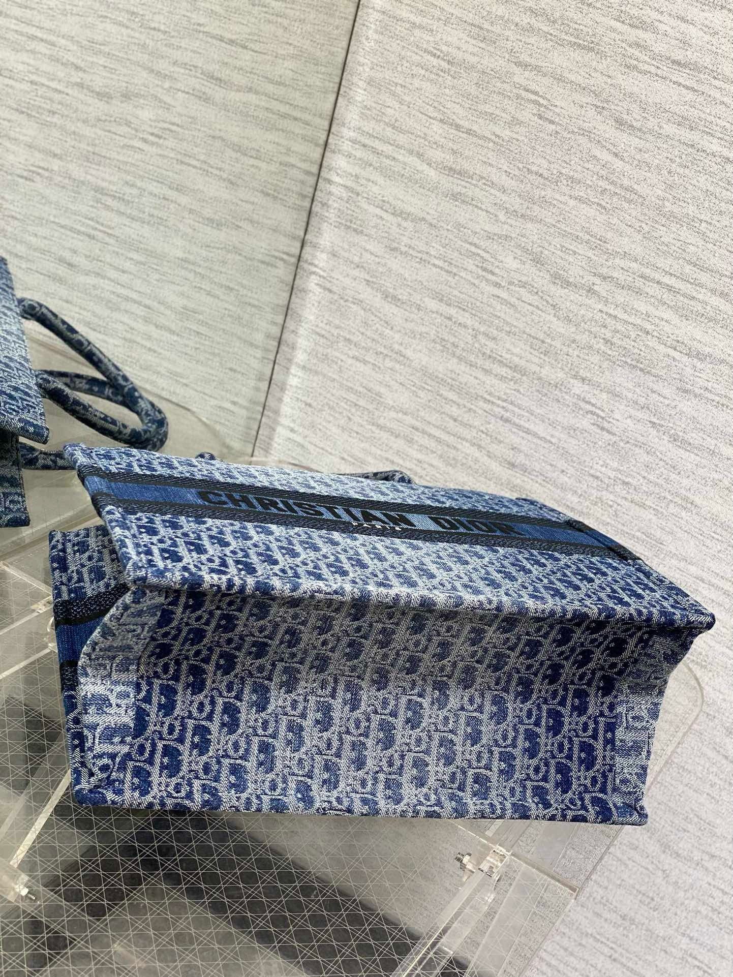 Dior Large Book Tote Bag in Blue Denim Oblique Jacquard