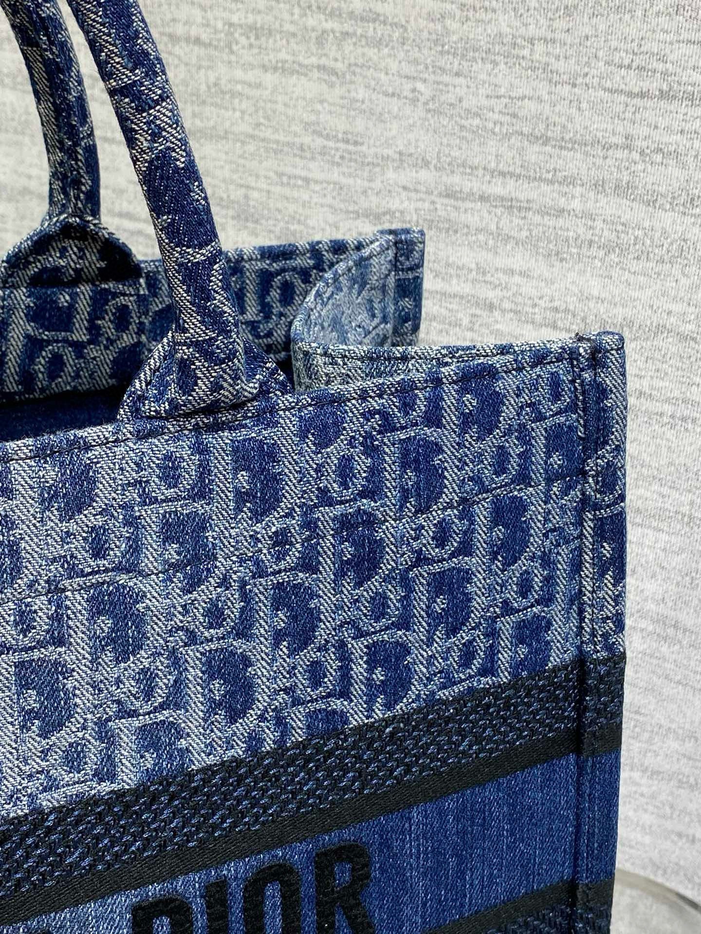 Dior Large Book Tote Bag in Blue Denim Oblique Jacquard