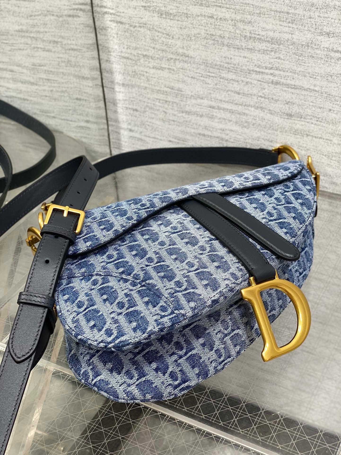 Dior Saddle Bag with Strap in Blue Denim Oblique Jacquard