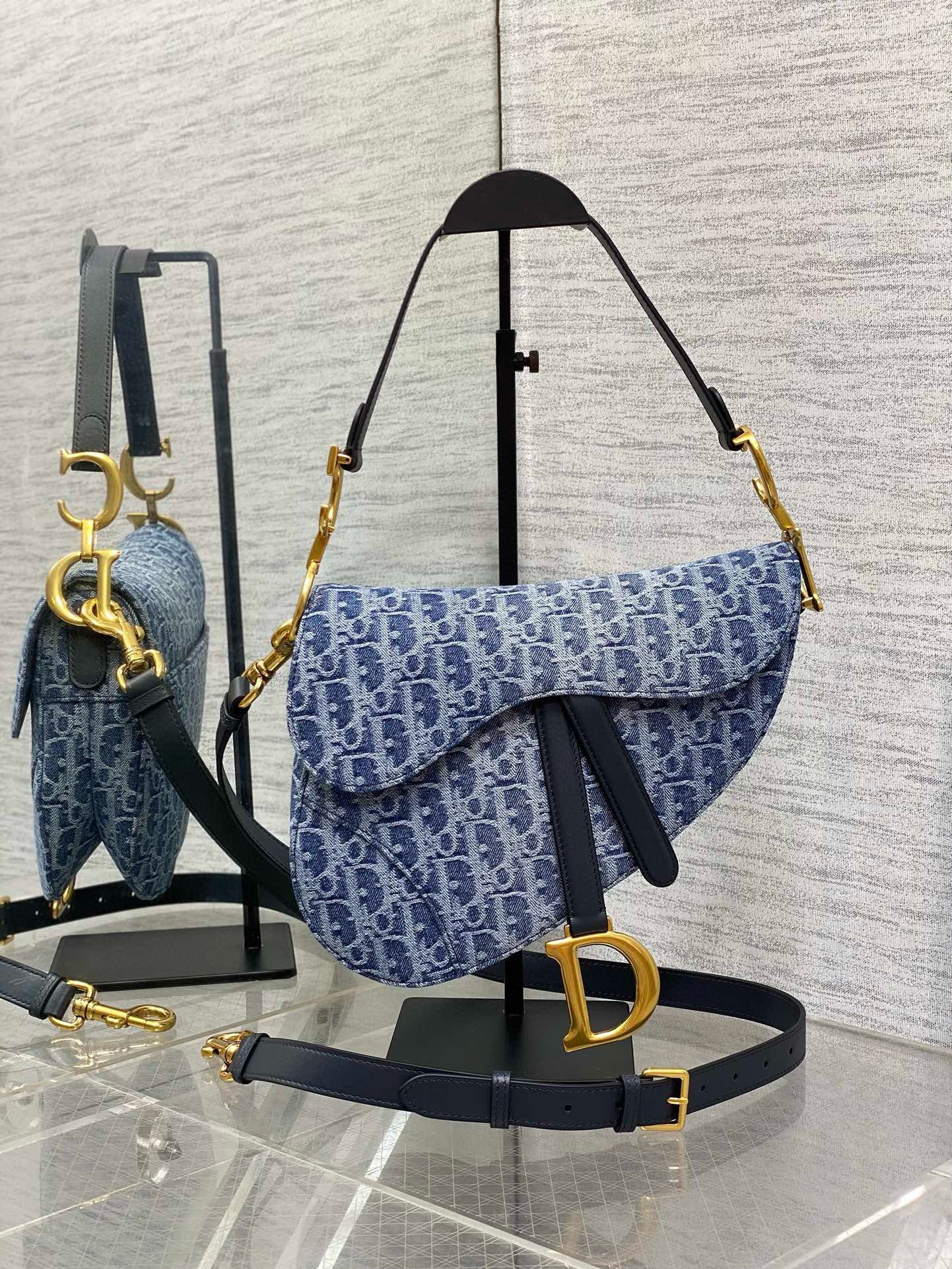 Dior Saddle Bag with Strap in Blue Denim Oblique Jacquard