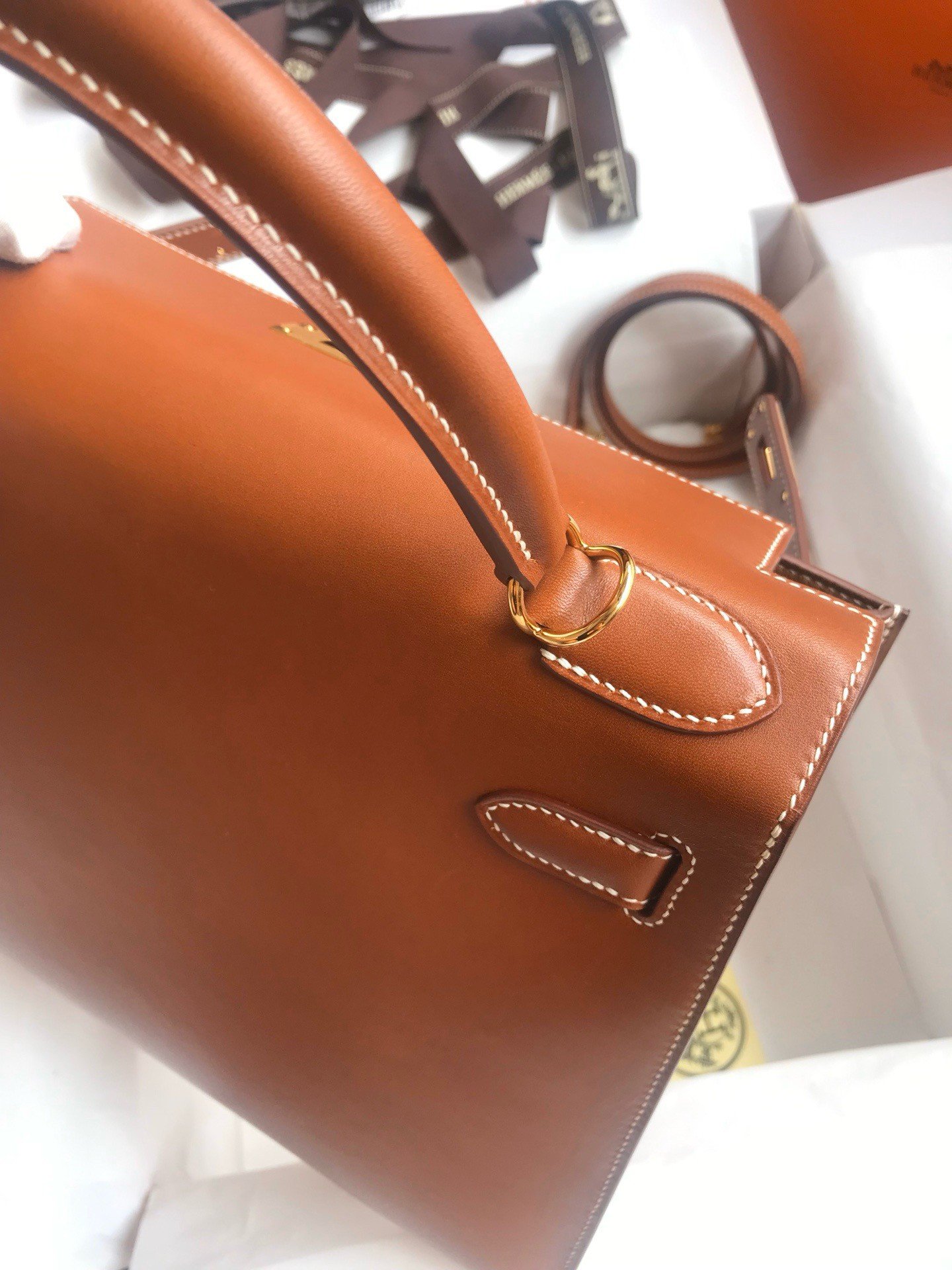 Hermes Kelly Sellier 28 Handmade Bag In Gold Barenia Calfskin