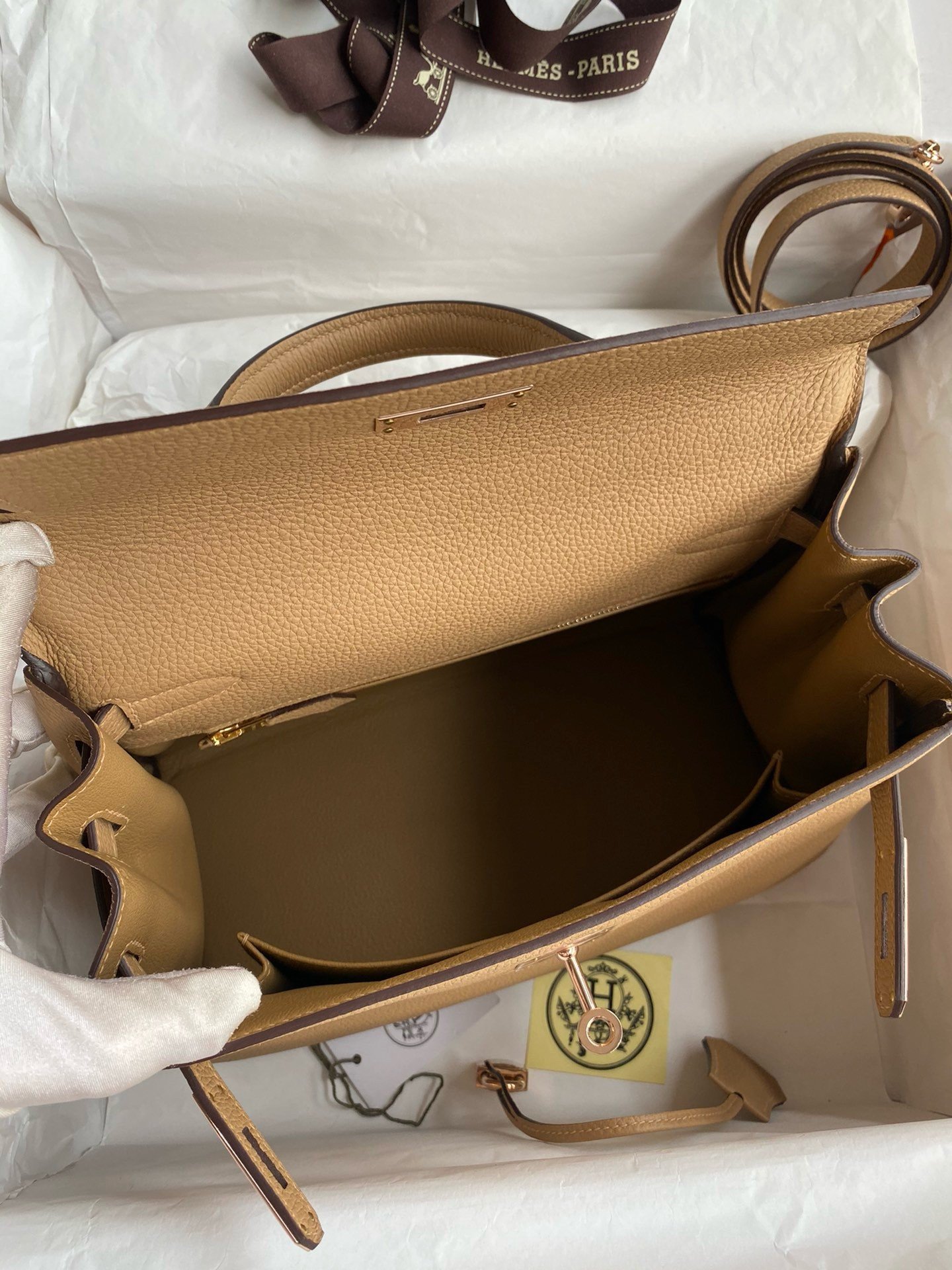 Hermes Kelly Retourne 28 Handmade Bag In Chai Clemence Leather