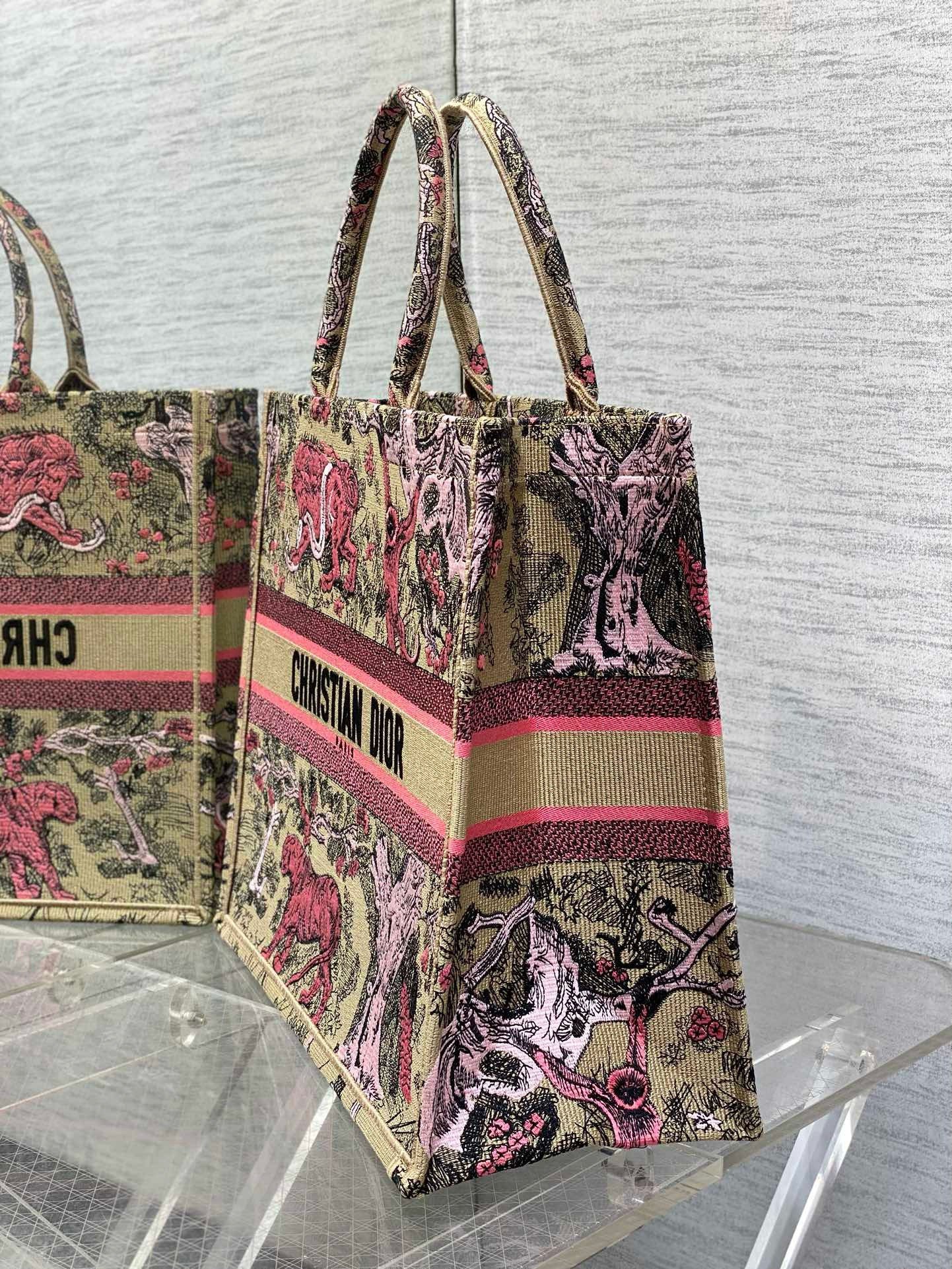 Dior Large Dioriviera Book Tote in Raffia with Pink Toile de Jouy Sauvage Embroidery