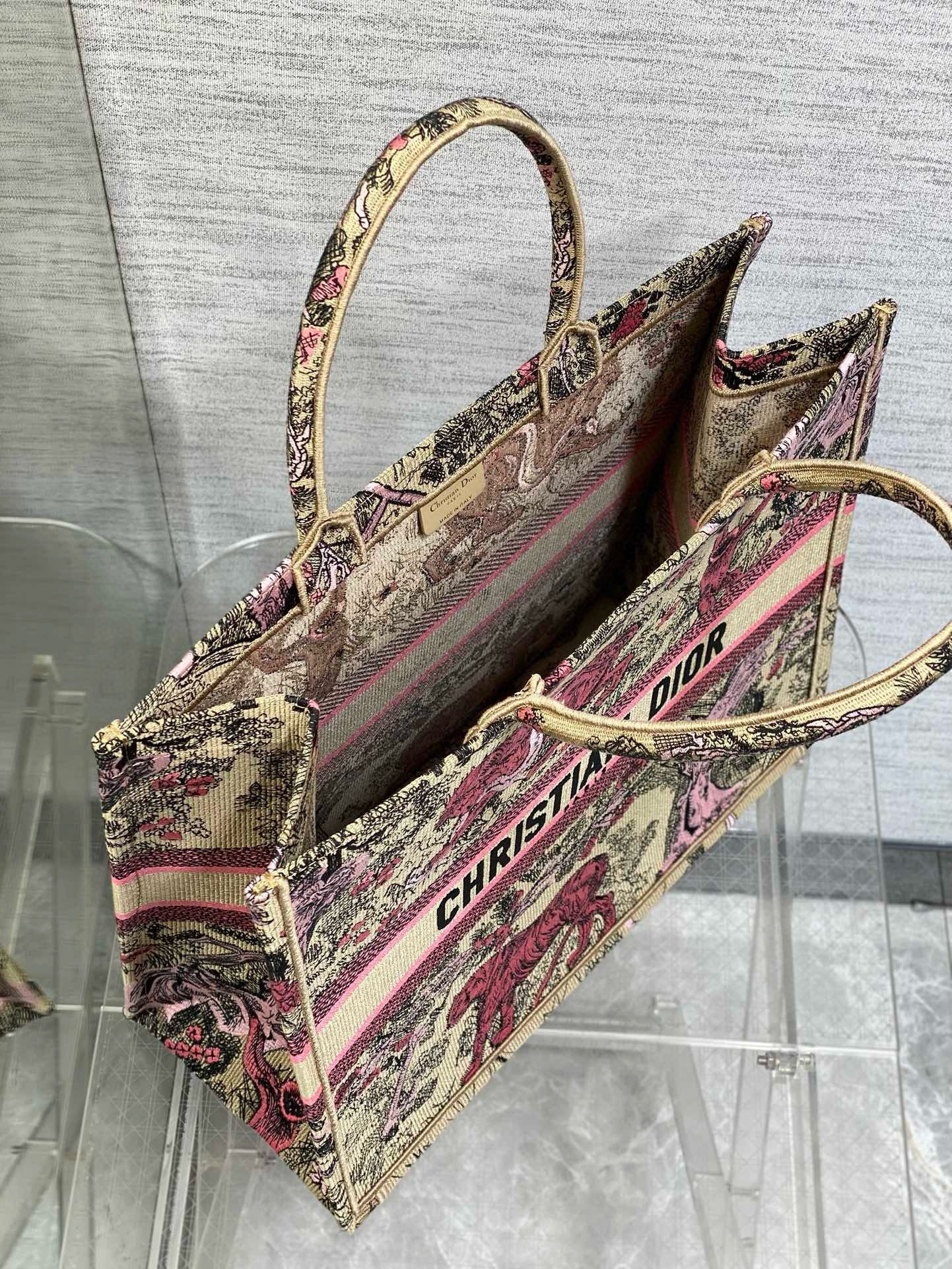 Dior Large Dioriviera Book Tote in Raffia with Pink Toile de Jouy Sauvage Embroidery