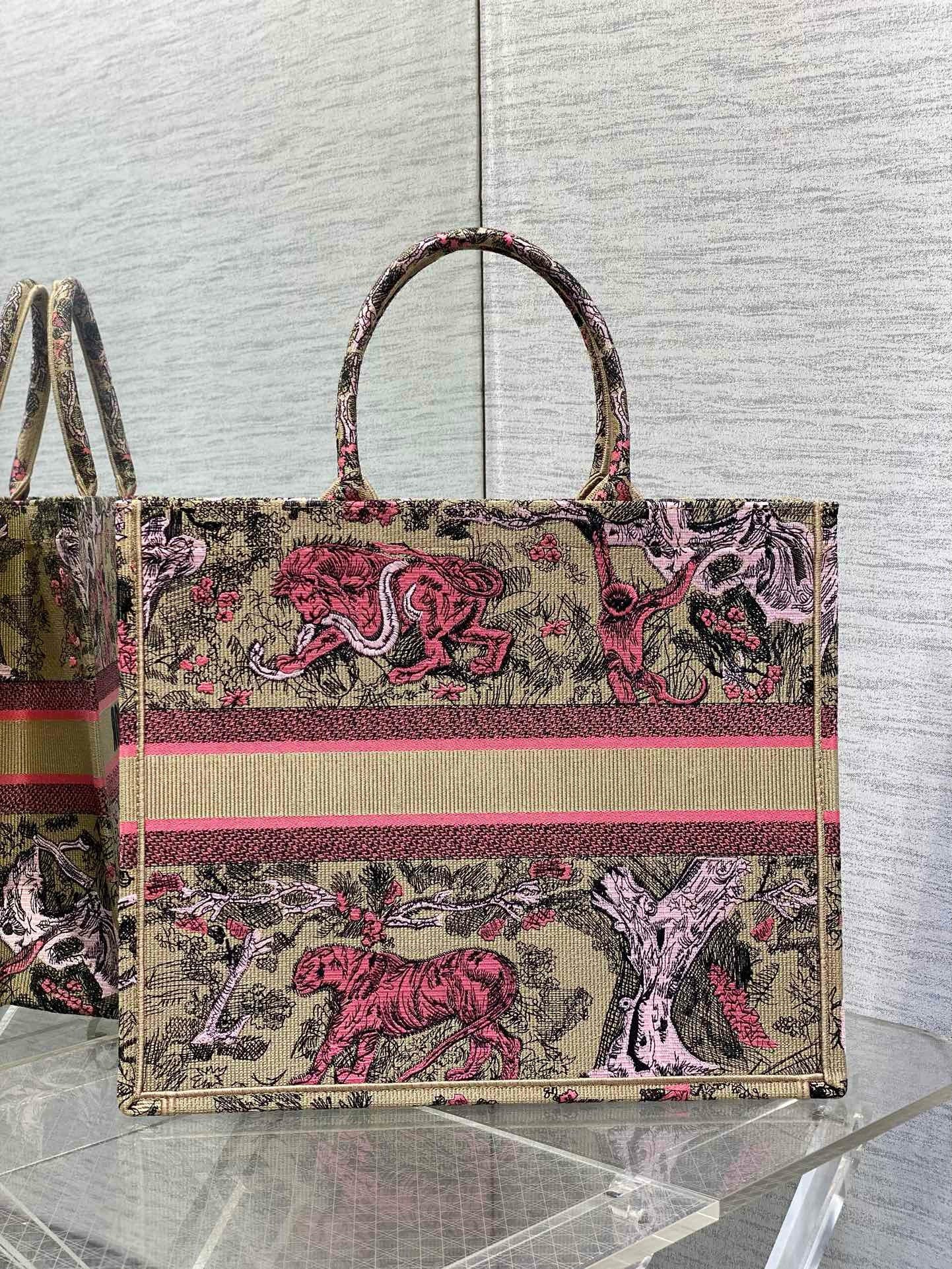 Dior Large Dioriviera Book Tote in Raffia with Pink Toile de Jouy Sauvage Embroidery