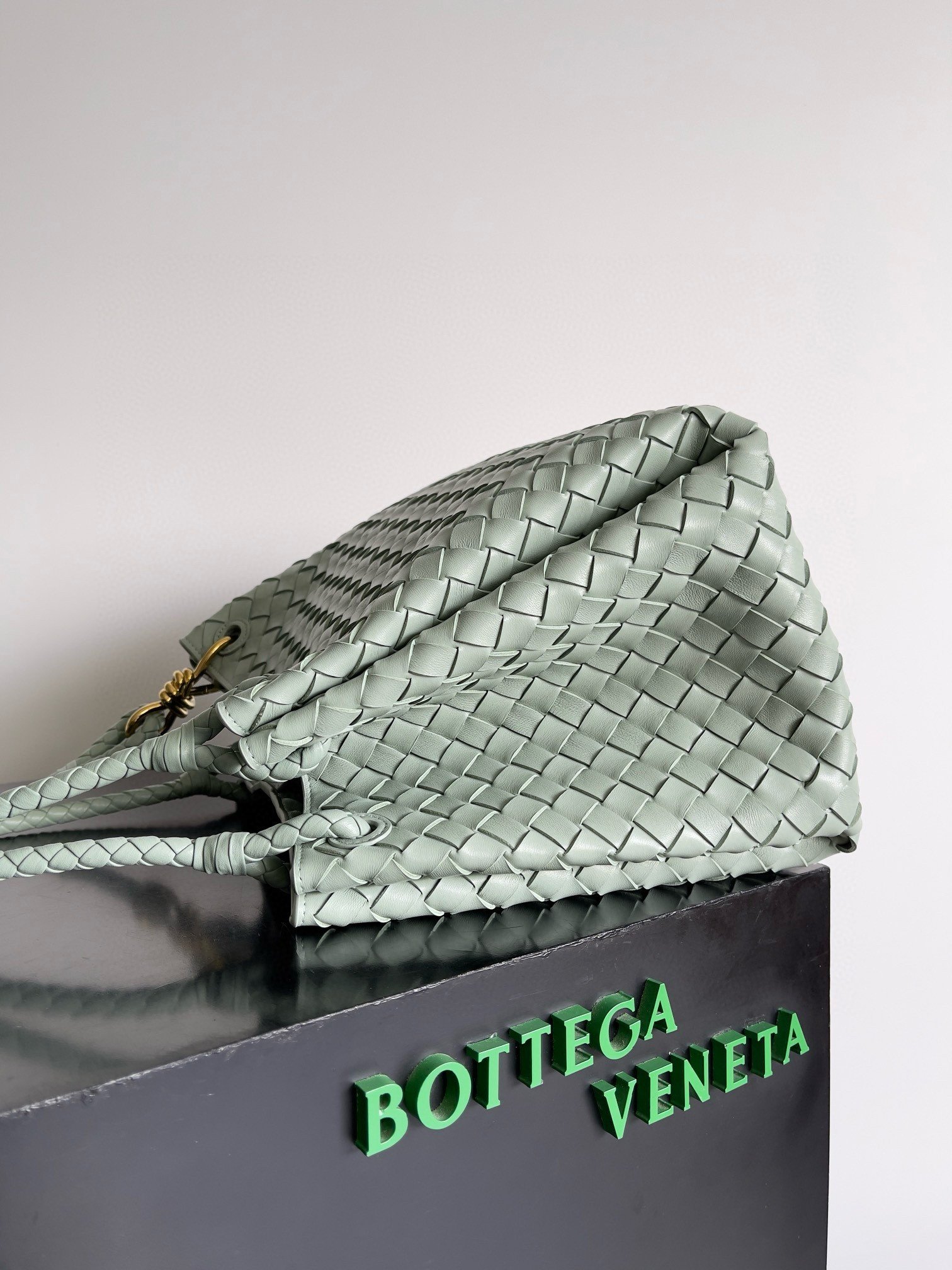 Bottega Veneta Parachute Large Bag in Sauge Intrecciato Lambskin