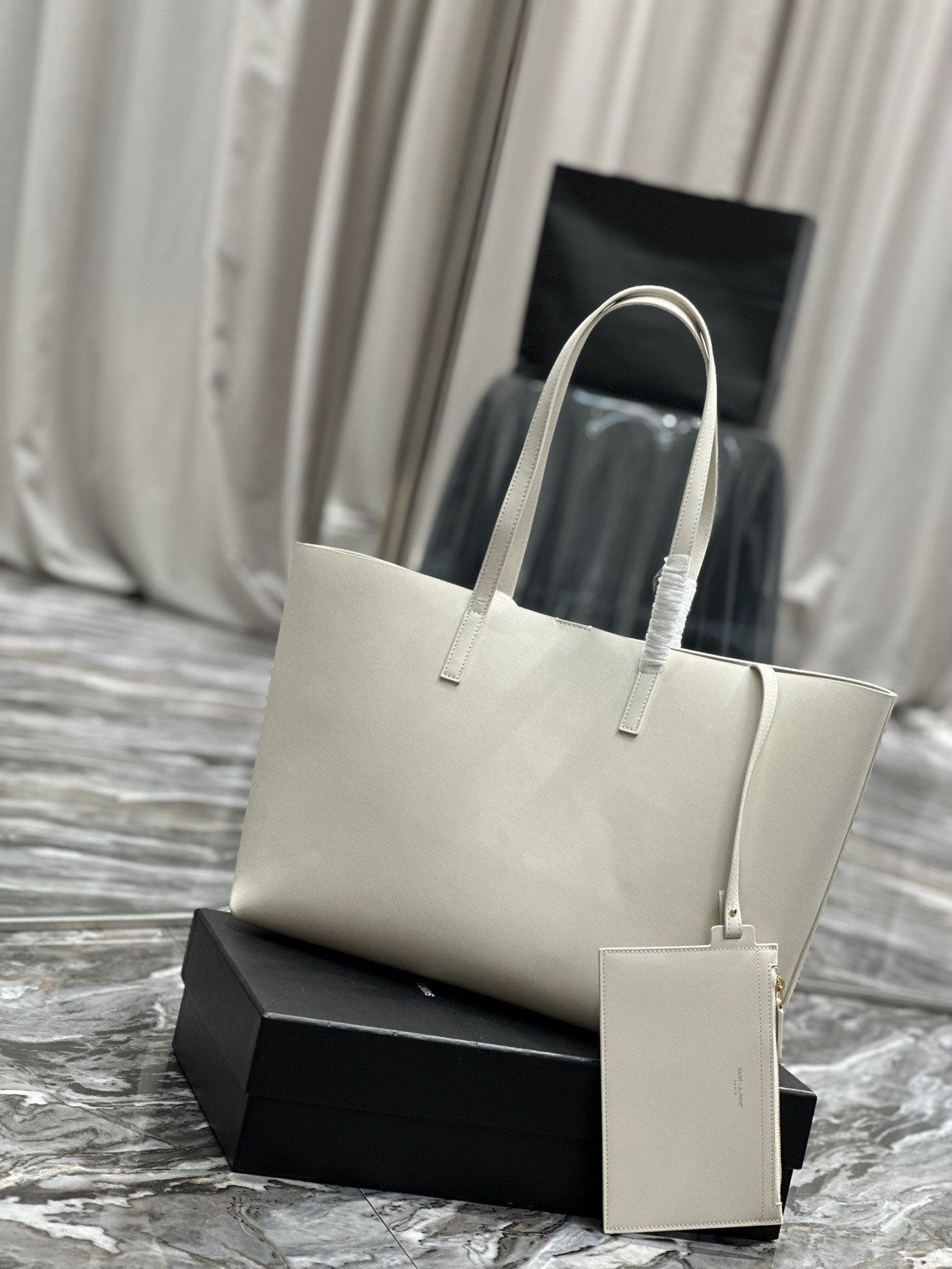 Saint Laurent Shopping Tote Bag in White Leather