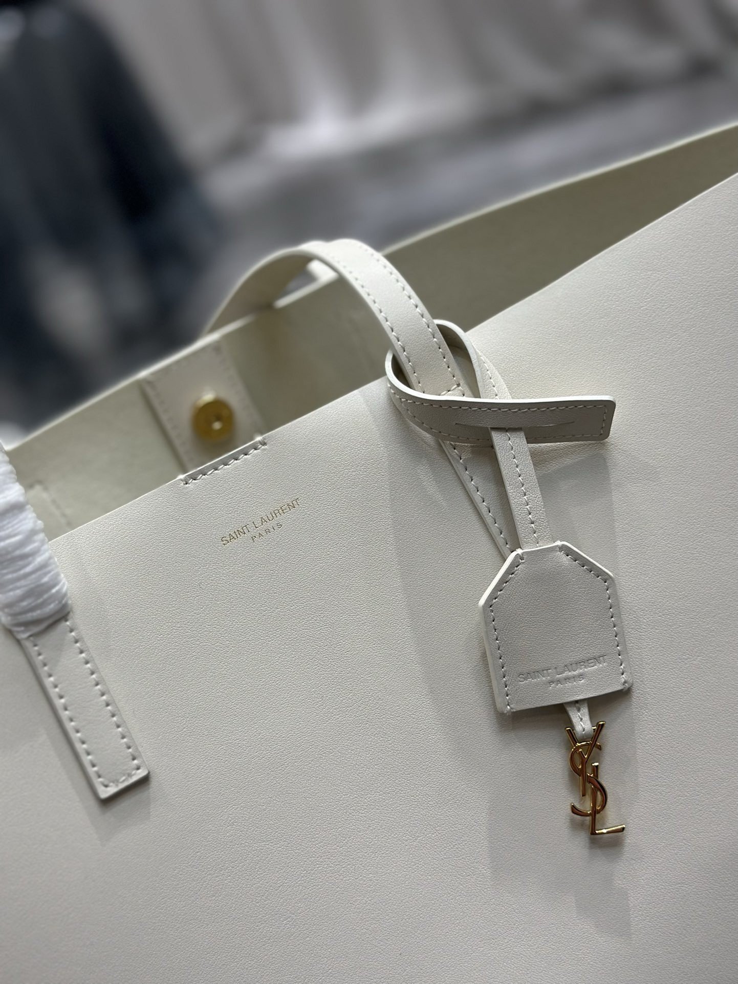 Saint Laurent Shopping Tote Bag in White Leather