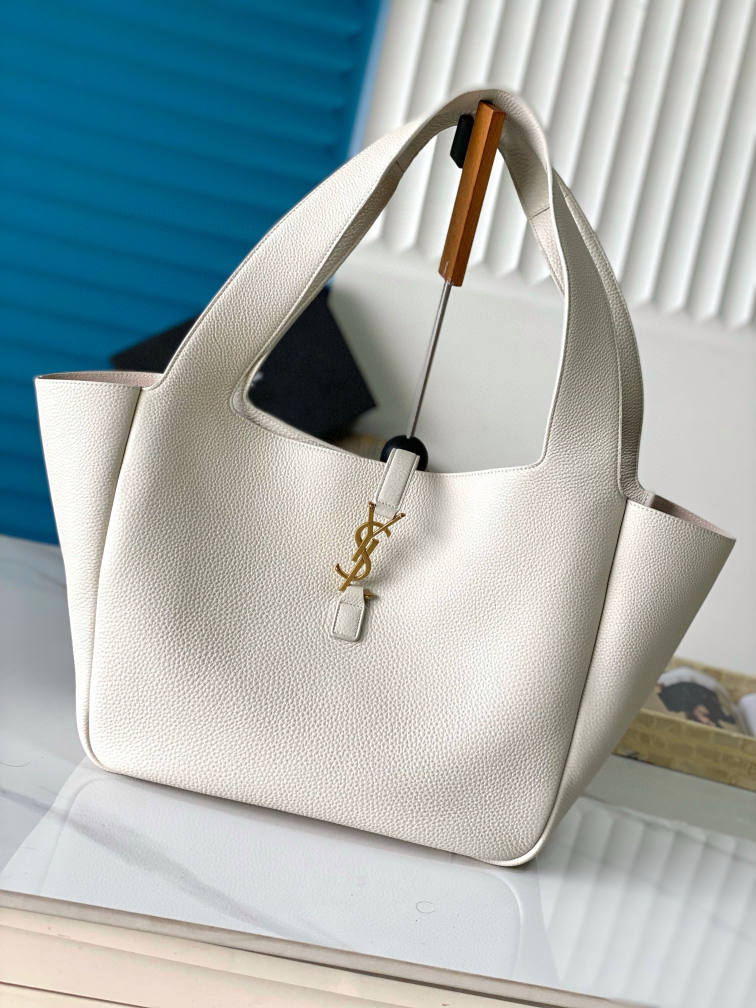 Saint Laurent LE 5 A 7 Bea Tote Bag in White Grained Leather