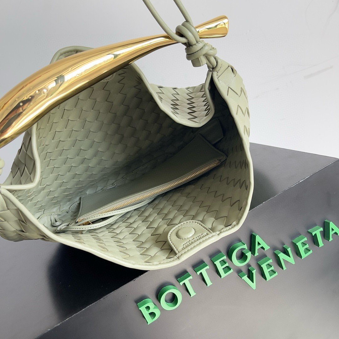 Bottega Veneta Sardine Medium Bag in Travertine Intrecciato Lambskin