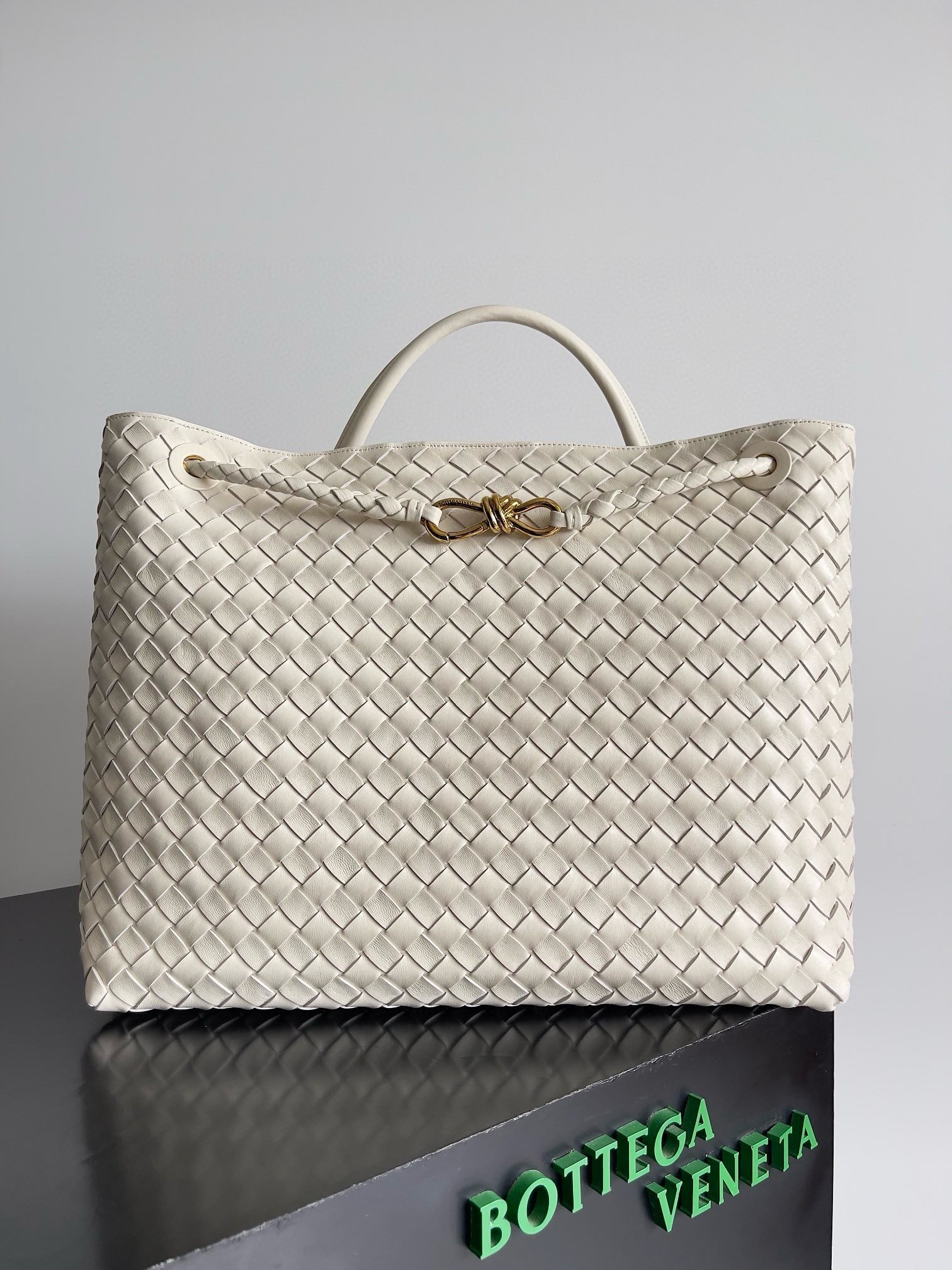 Bottega Veneta Andiamo Large Bag in White Intrecciato Lambskin