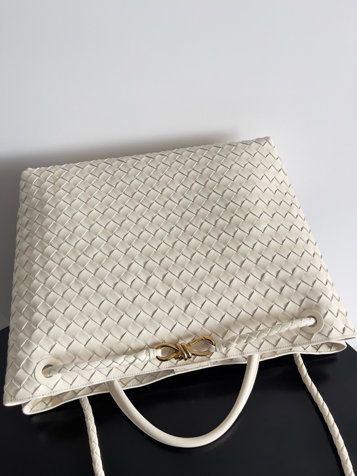 Bottega Veneta Andiamo Large Bag in White Intrecciato Lambskin