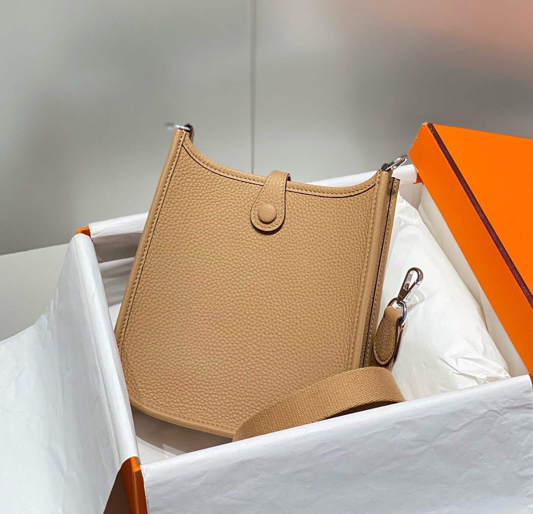 Hermes Evelyne III TPM Bag In Chai Clemence Leather