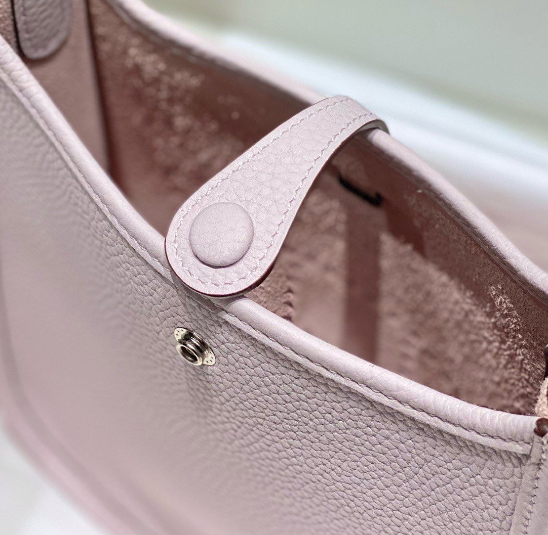 Hermes Evelyne III TPM Bag In Mauve Pale Clemence Leather