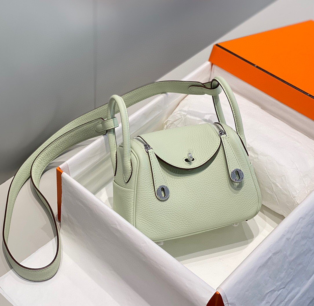 Hermes Lindy Mini Bag In Vert Fizz Clemence Leather PHW