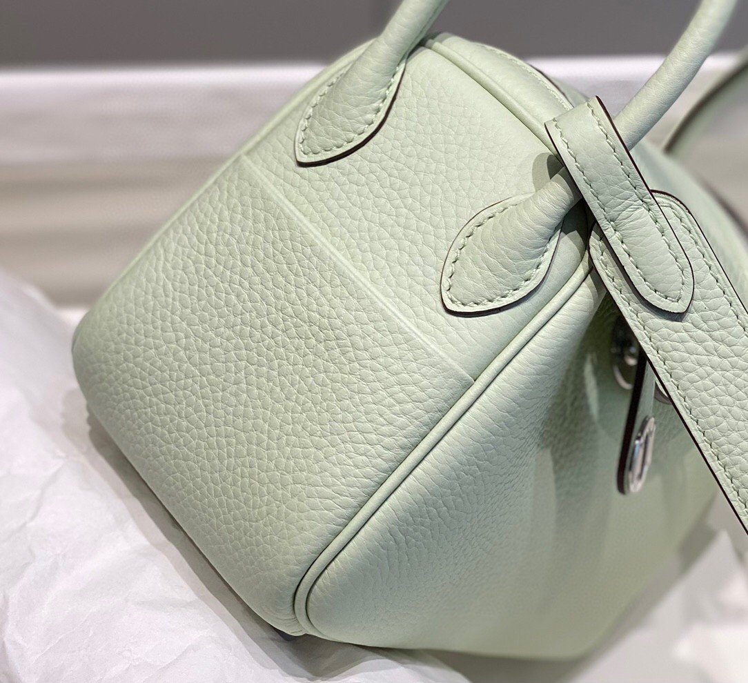 Hermes Lindy Mini Bag In Vert Fizz Clemence Leather PHW