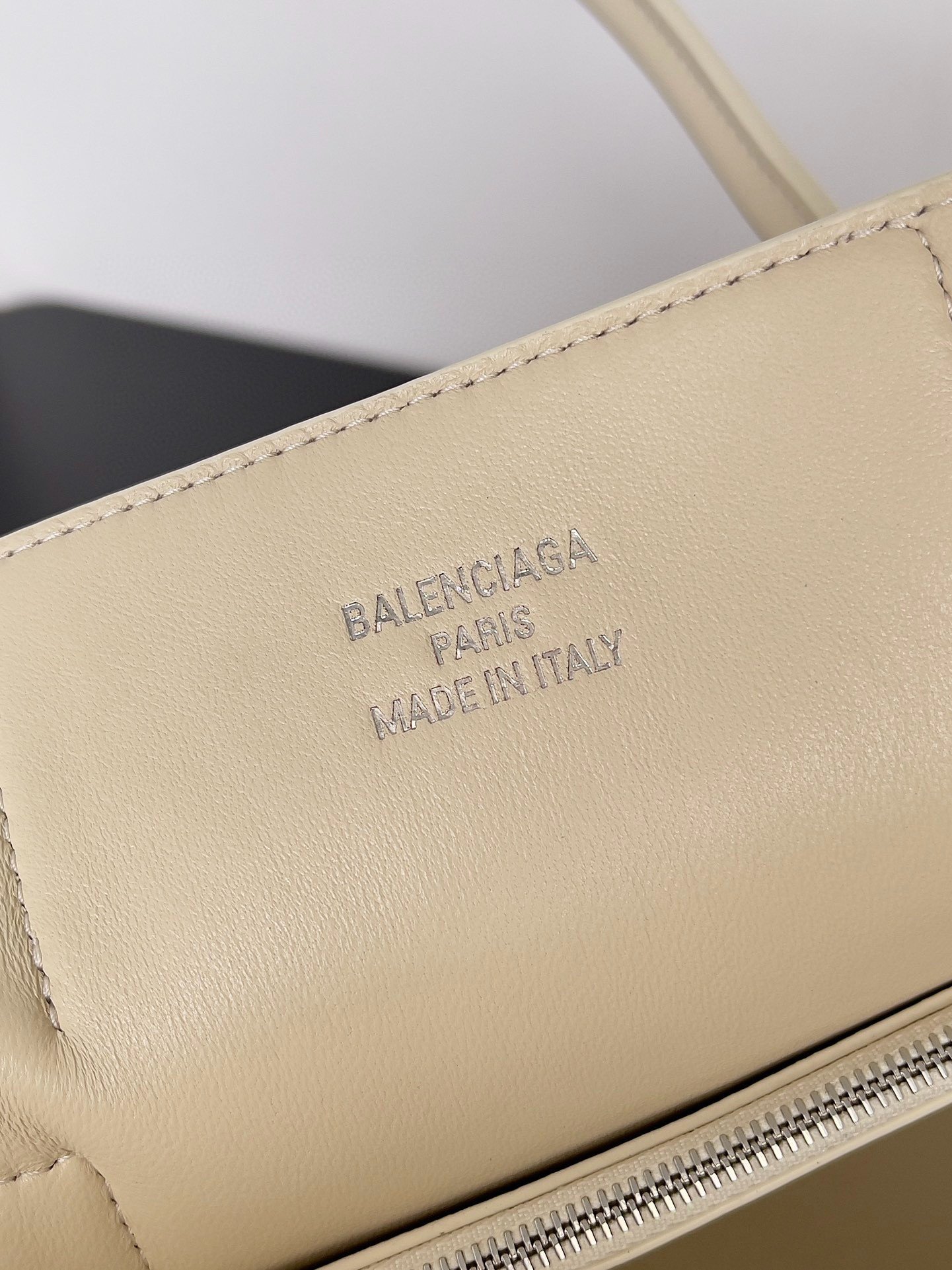 Balenciaga Bel Air Carry All Medium Bag in Beige Calfskin