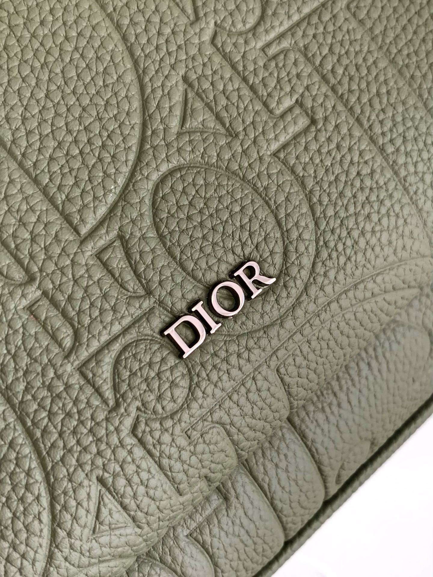 Dior Rider 2.0 Zipped Backpack in Khaki Gravity Leather