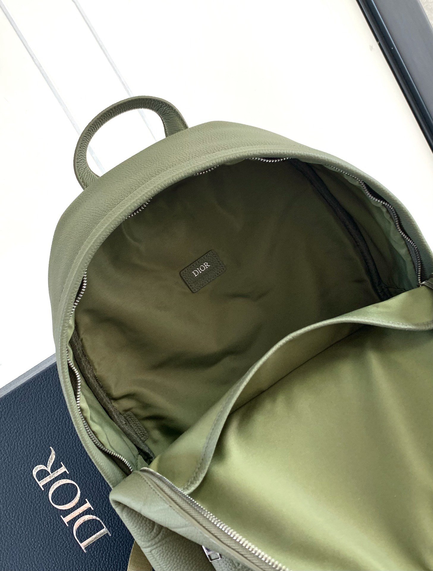 Dior Rider 2.0 Zipped Backpack in Khaki Gravity Leather