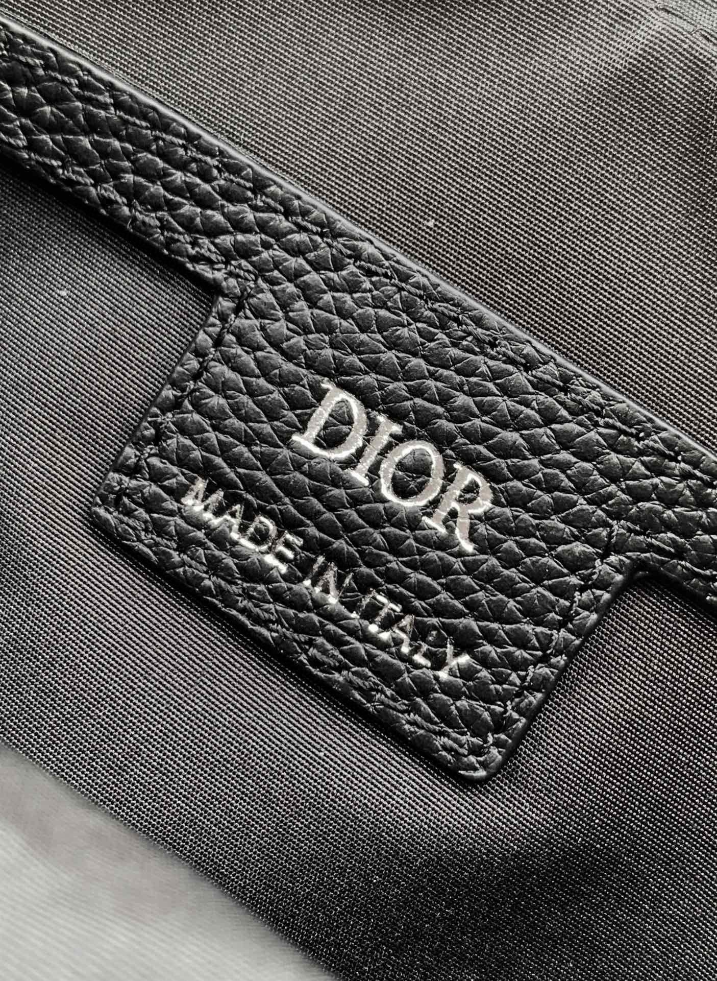 Dior Mini Rider 2.0 Zipped Messenger Bag in Beige Oblique with Black Leather