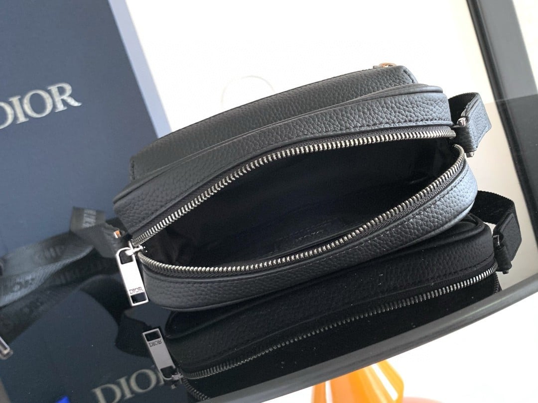 Dior Mini Rider 2.0 Zipped Messenger Bag in Black Oblique with Black Leather