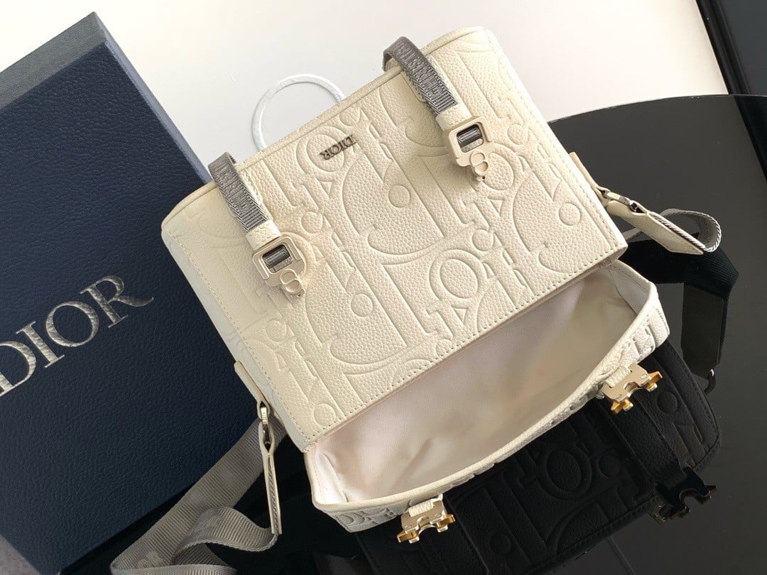 Dior Hit the Road Flap Messenger Bag in Beige Gravity Leather