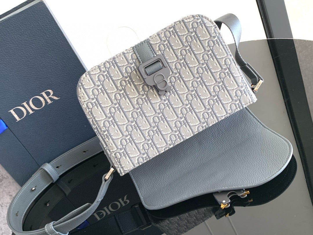 Dior Small Saddle Messenger Bag in Grey Oblique Jacquard and Calfskin