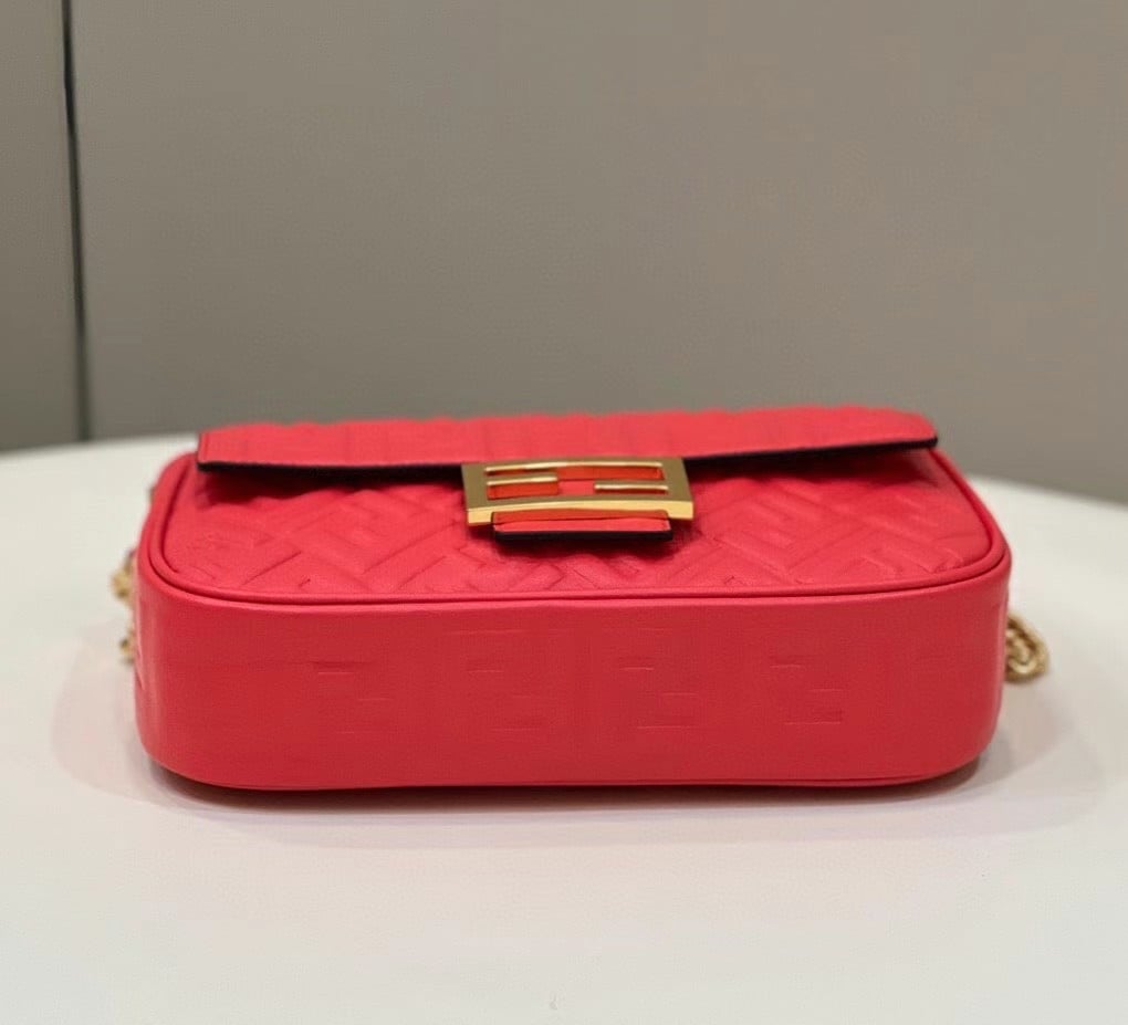 Fendi Baguette Chain Midi Bag In Red Nappa Leather