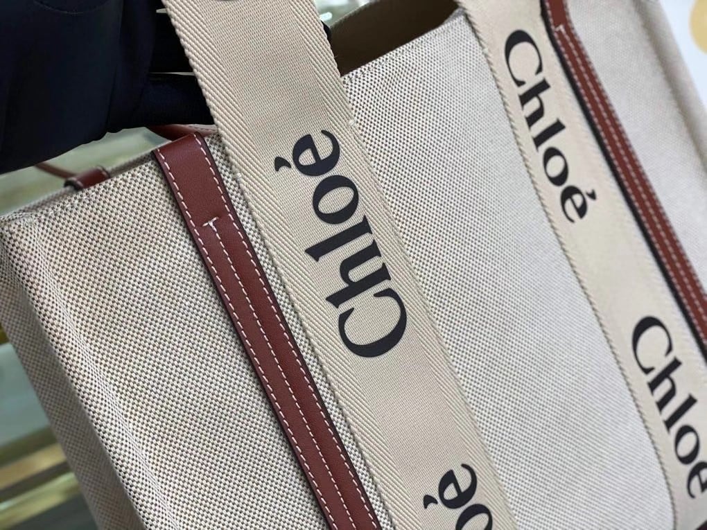 Chloe Medium Woody Tote Bag in Canvas with Brown Leather Strips