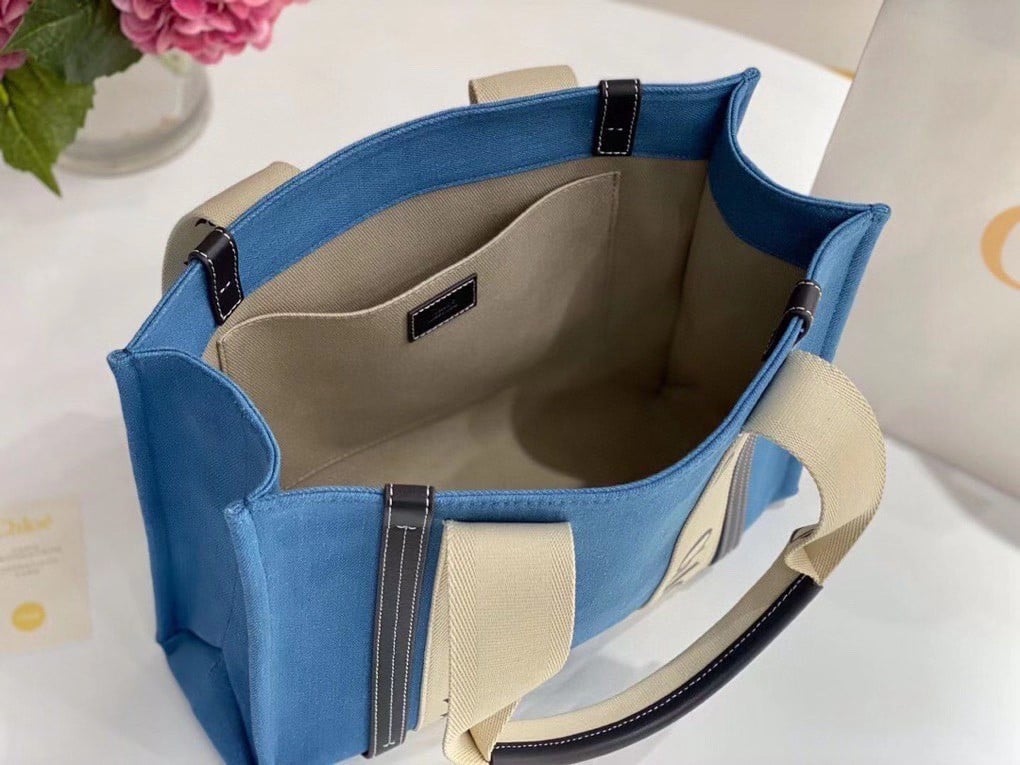 Chloe Medium Woody Tote Bag in Deadstock Denim