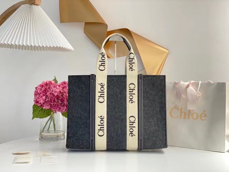 Chloe Large Woody Tote Bag In Grey Felt