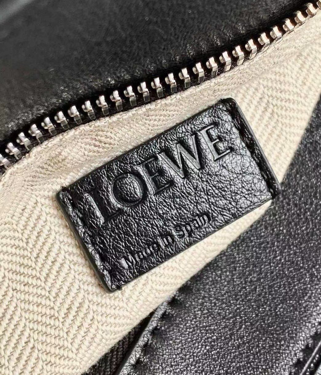 Loewe Puzzle Small Bag In Black Classic Calfskin