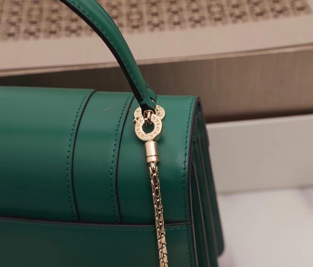 Bvlgari Serpenti Forever Medium Bag In Green Calfskin