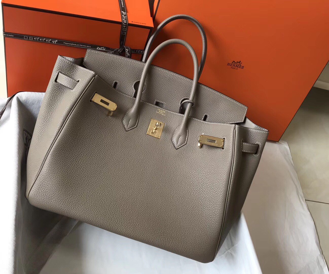 Hermes Birkin 35 Bag in Tourterelle Clemence Leather with GHW