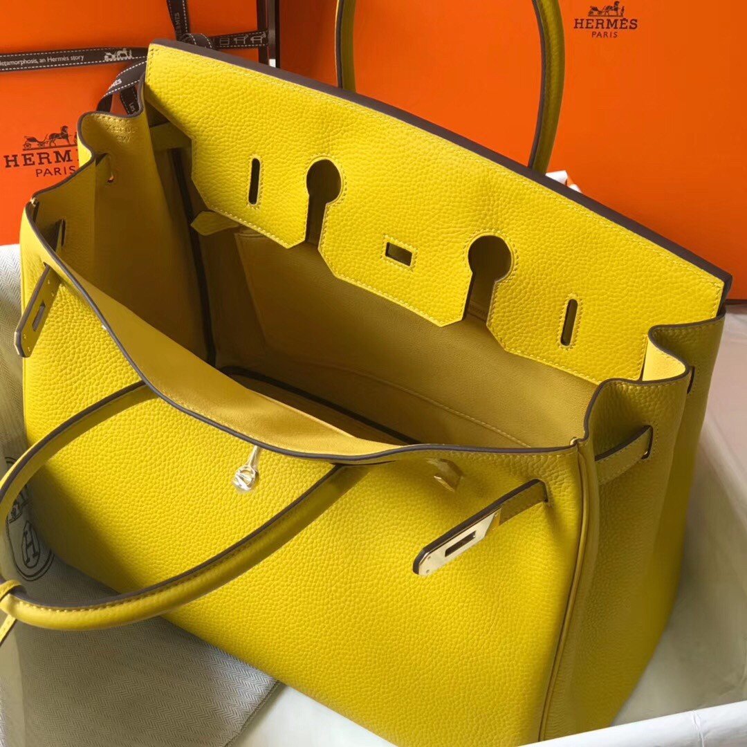 Hermes Birkin 35 Bag in Yellow Clemence Leather with GHW