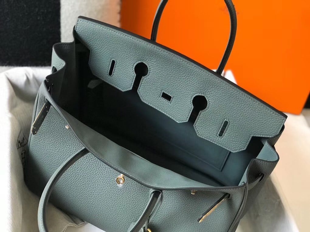 Hermes Birkin 35 Bag in Vert Amande Clemence Leather with GHW