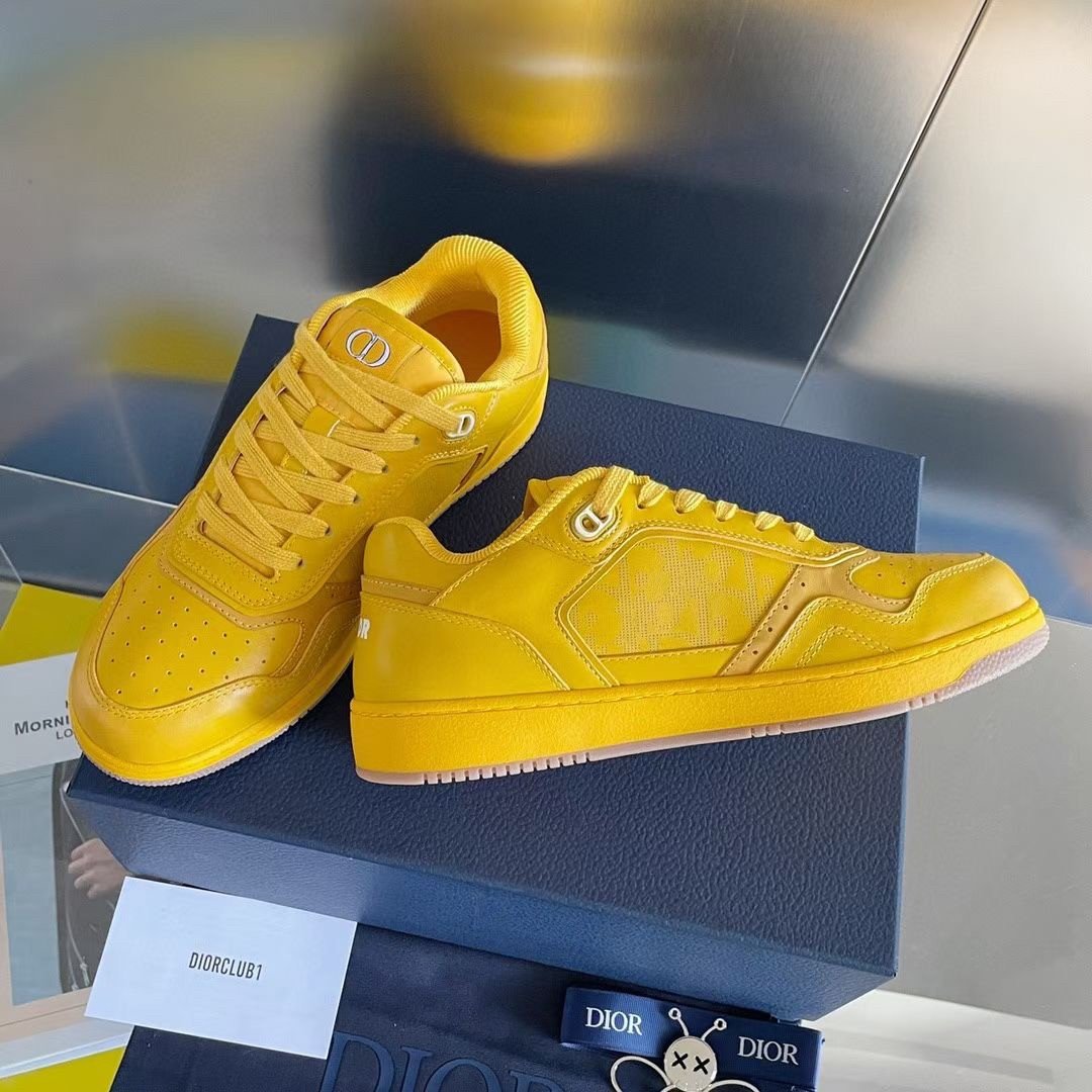 Dior Men's B27 World Tour Sneakers In Yellow Leather