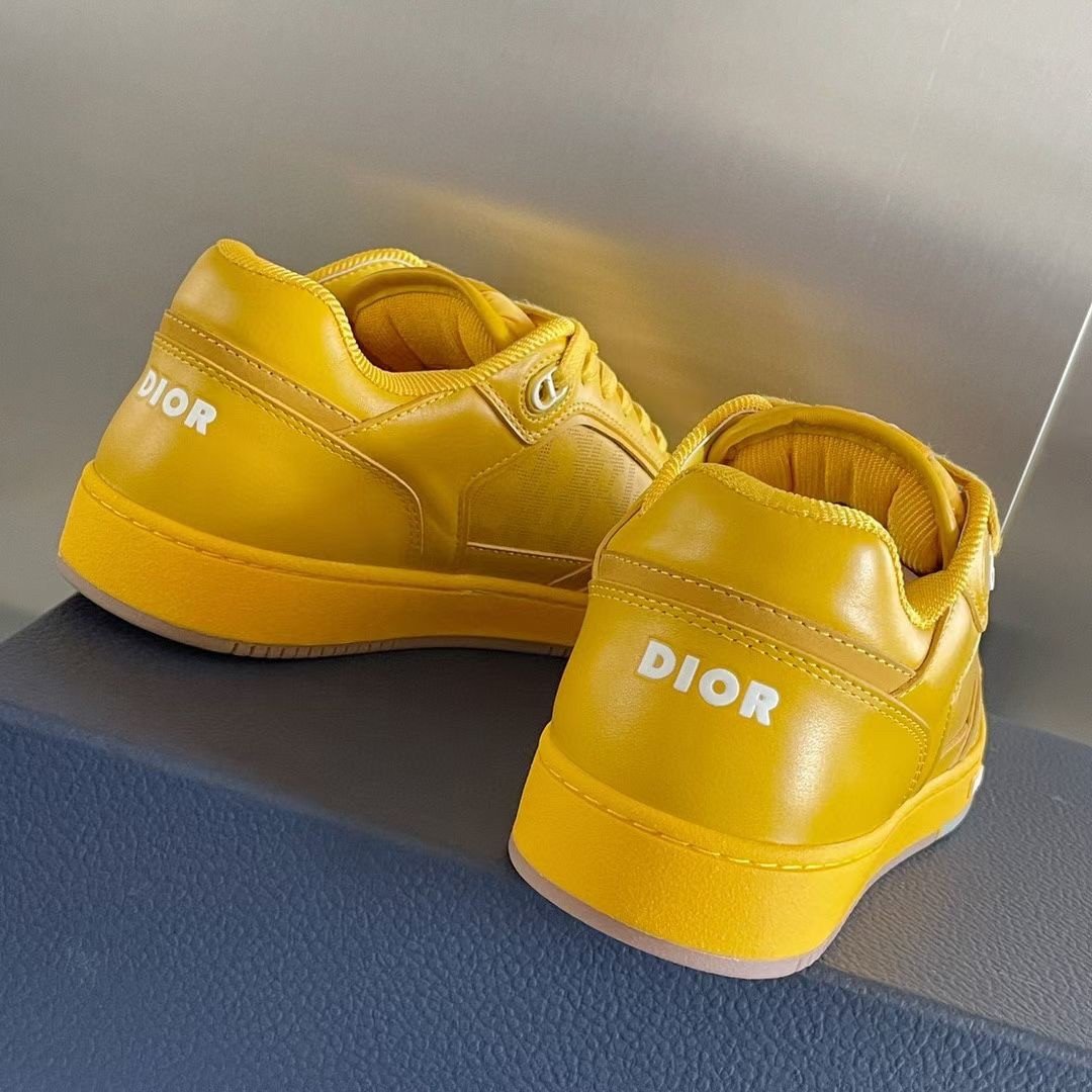 Dior Men's B27 World Tour Sneakers In Yellow Leather