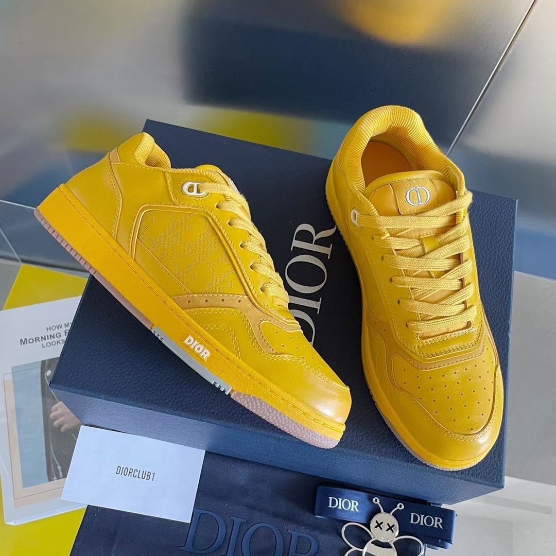 Dior Men's B27 World Tour Sneakers In Yellow Leather