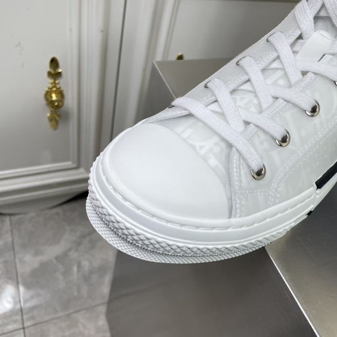 Dior Men's B23 High-top Sneakers In White Oblique Canvas