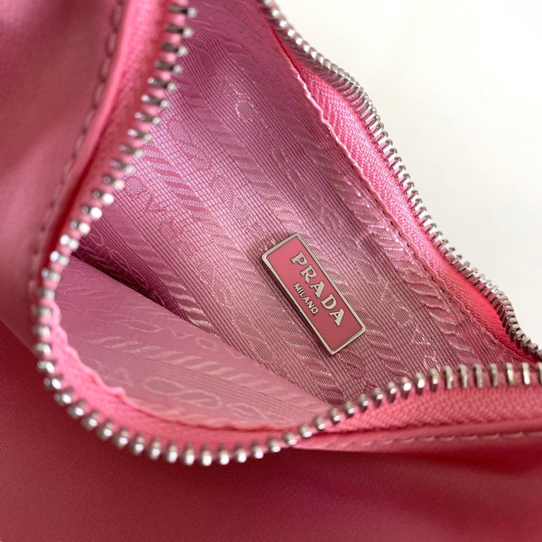 Prada Re-Edition 2005 Shoulder Bag In Pink Re-Nylon