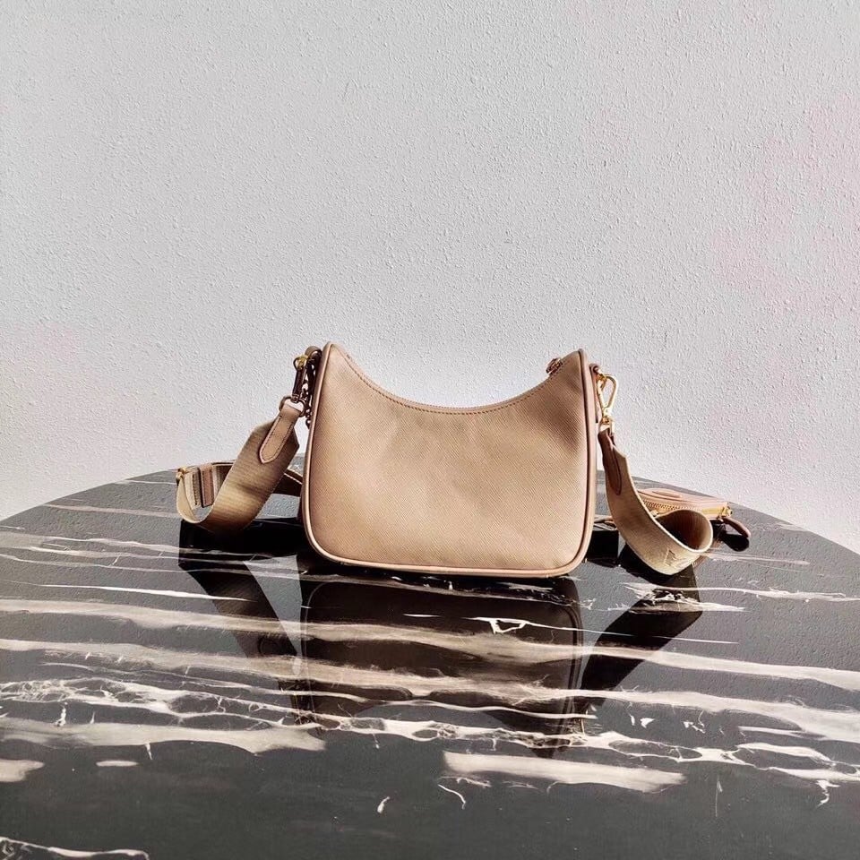 Prada Re-Edition 2005 Shoulder Bag In Beige Saffiano Leather