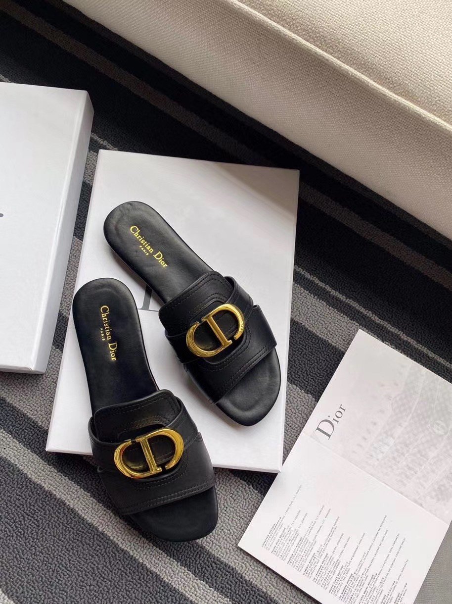 Dior 30 Montaigne Slides In Black Calfskin