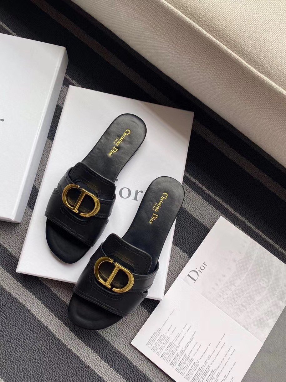 Dior 30 Montaigne Slides In Black Calfskin