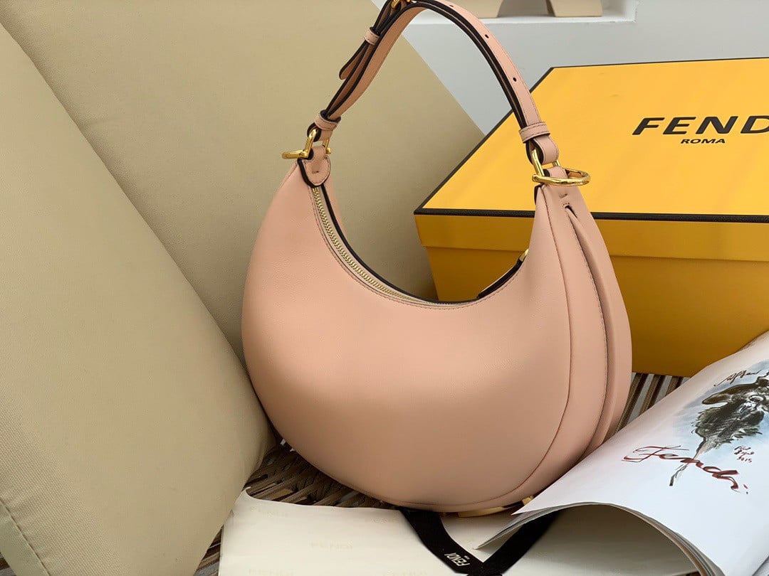 Fendi Fendigraphy Small Hobo Bag In Pink Leather